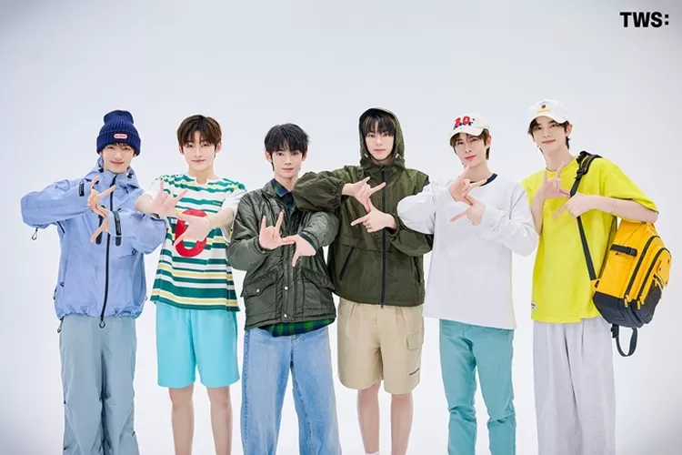 Listen, Download, Play TWS – Plot Twist Listen Music TWS – Plot Twist